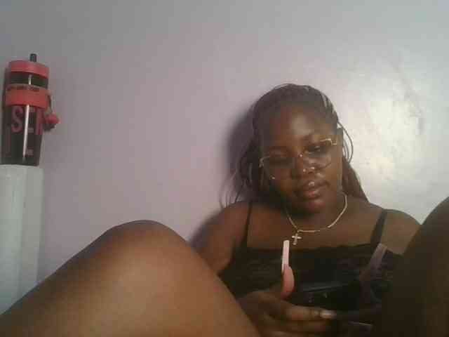 CuteTinkerbella webcam