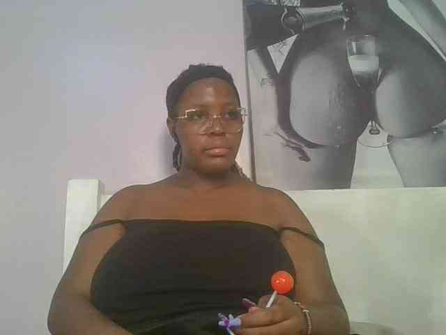 CuteTinkerbella webcam