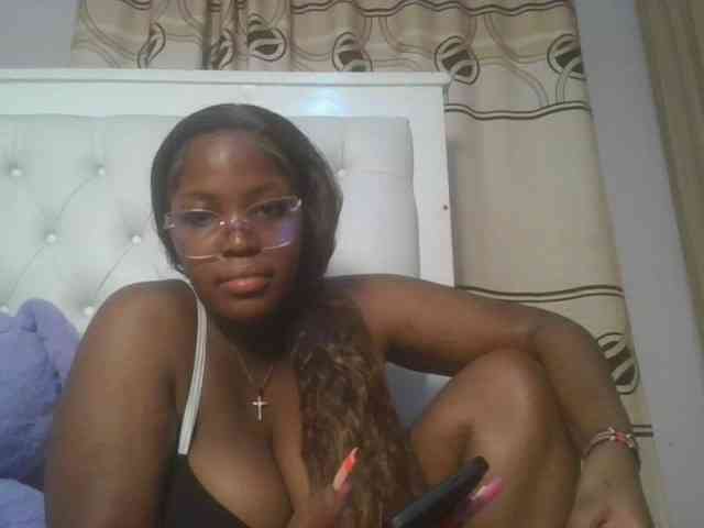 CuteTinkerbella webcam