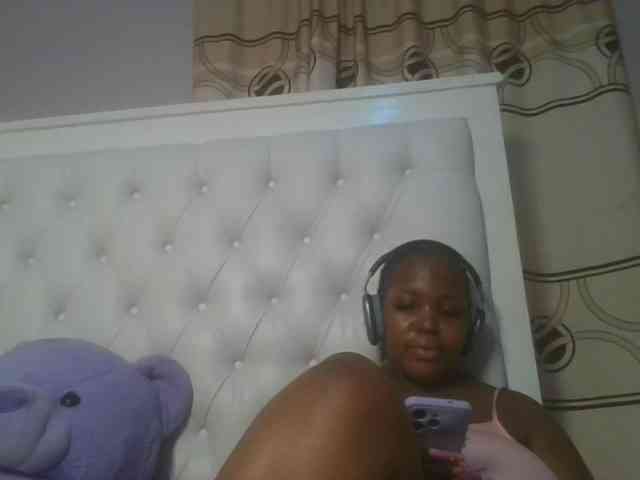 CuteTinkerbella webcam