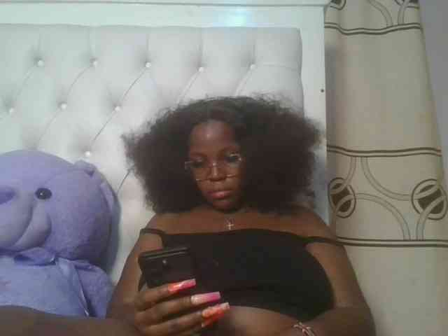 CuteTinkerbella webcam