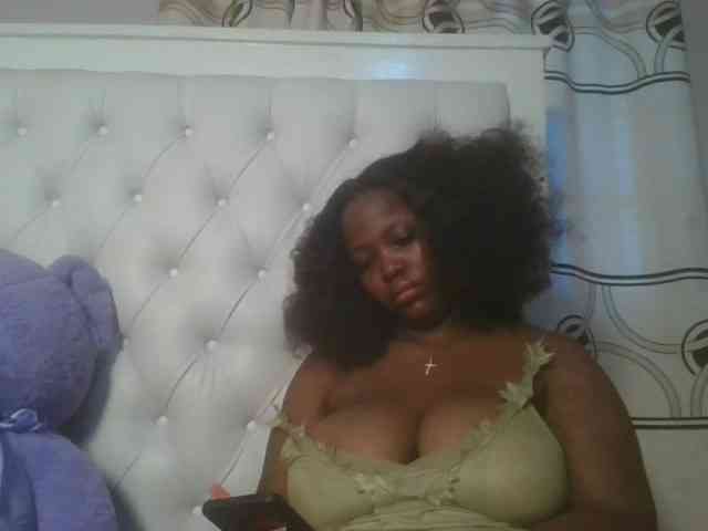 CuteTinkerbella webcam