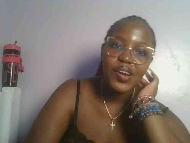 CuteTinkerbella webcam