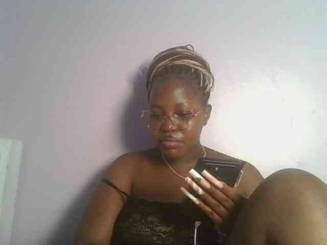 CuteTinkerbella webcam