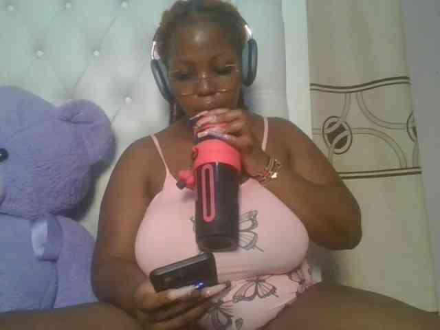 CuteTinkerbella webcam