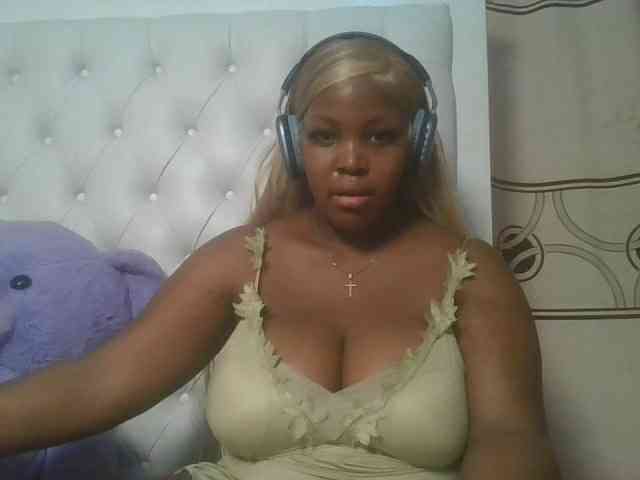 CuteTinkerbella webcam