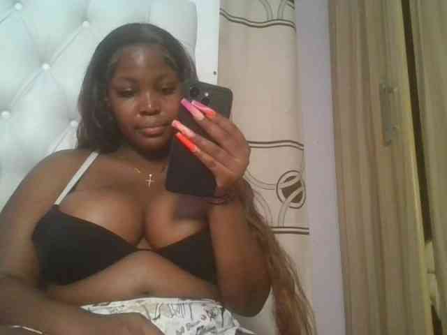 CuteTinkerbella webcam