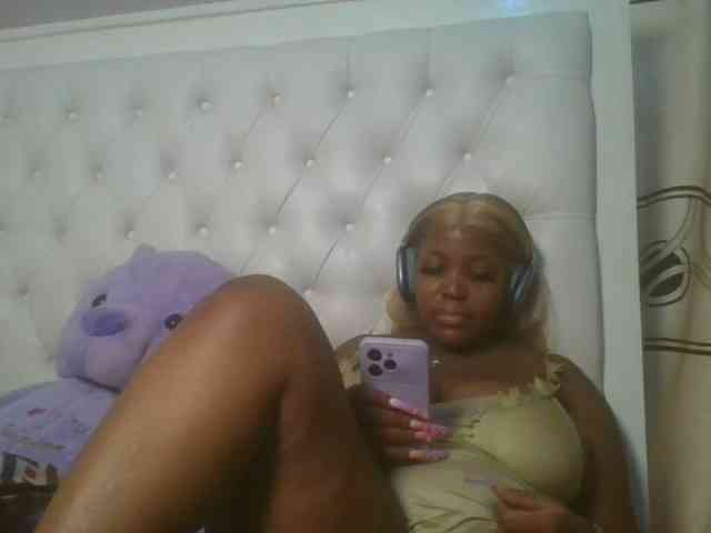 CuteTinkerbella webcam