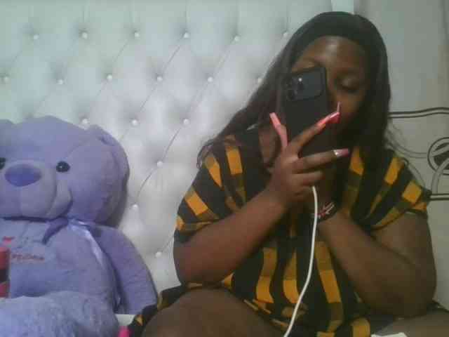 CuteTinkerbella webcam