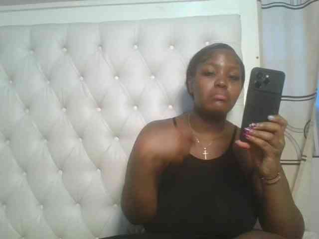 CuteTinkerbella webcam