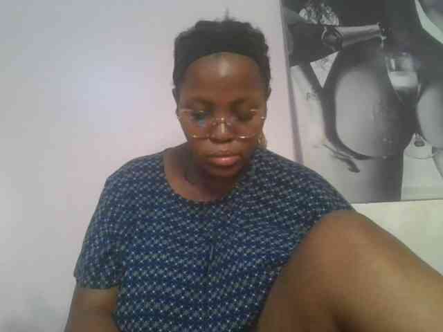 CuteTinkerbella webcam