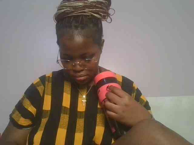 CuteTinkerbella webcam