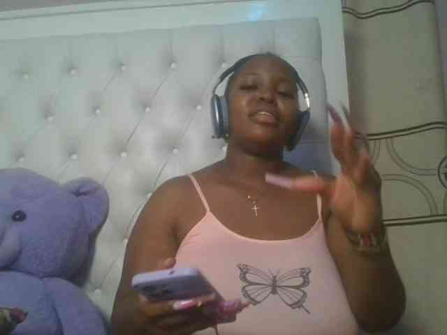 CuteTinkerbella webcam