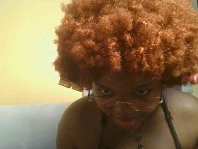 CuteTinkerbella webcam