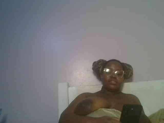 CuteTinkerbella webcam