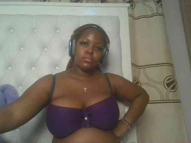 CuteTinkerbella webcam