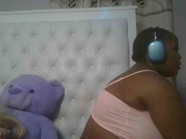 CuteTinkerbella webcam