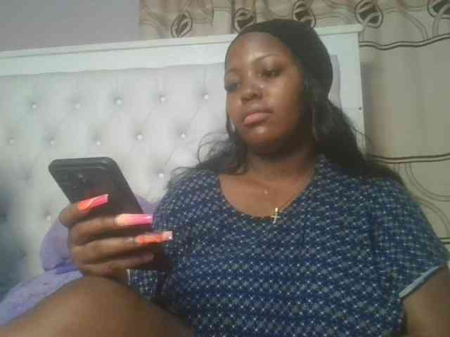 CuteTinkerbella webcam