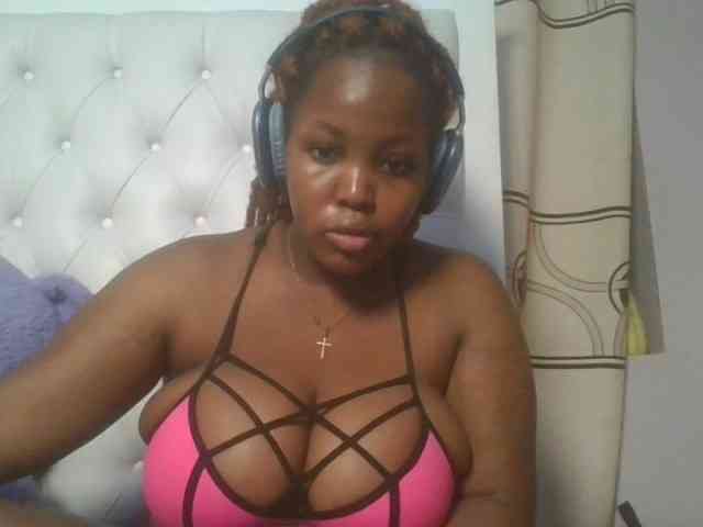 CuteTinkerbella webcam