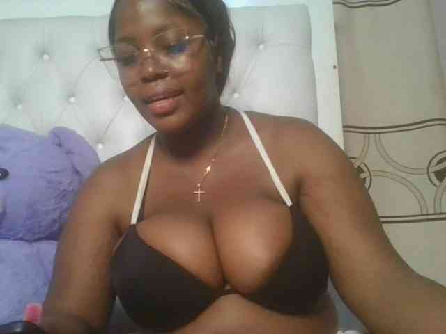 CuteTinkerbella webcam