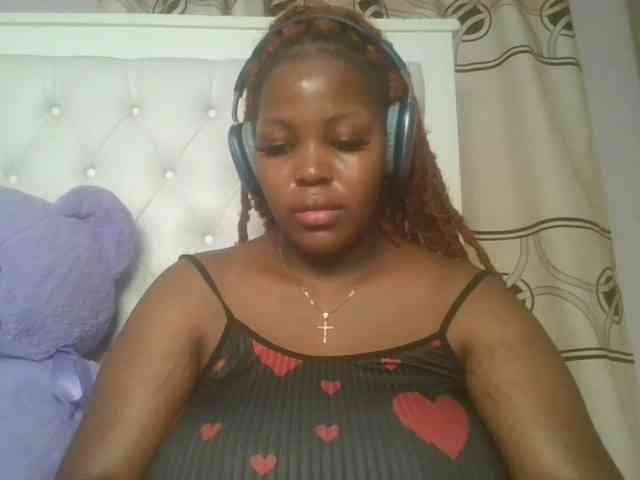 CuteTinkerbella webcam