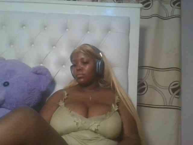 CuteTinkerbella webcam