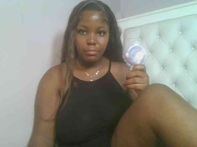 CuteTinkerbella webcam