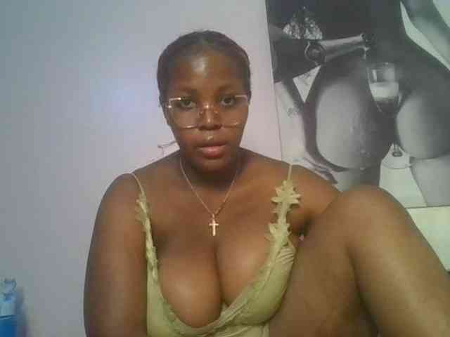 CuteTinkerbella webcam