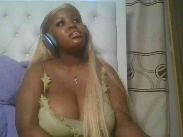 CuteTinkerbella webcam