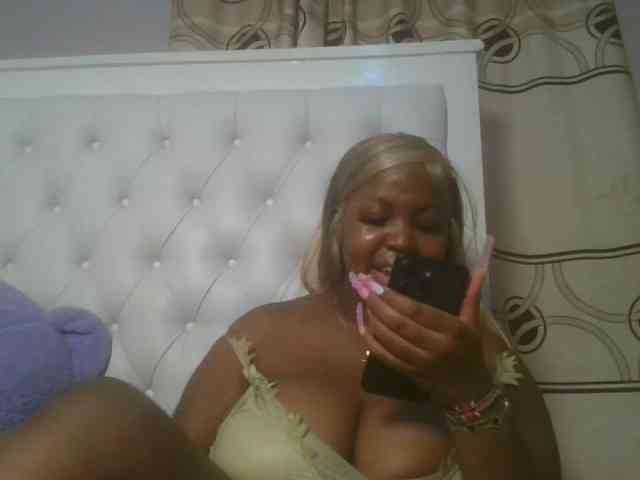 CuteTinkerbella webcam