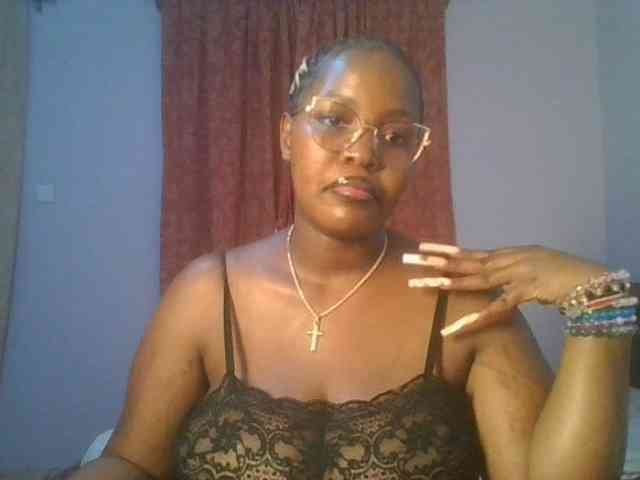 CuteTinkerbella webcam