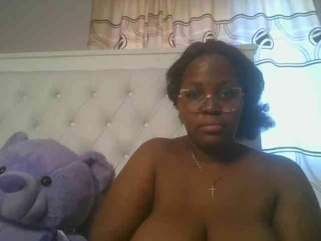 CuteTinkerbella webcam