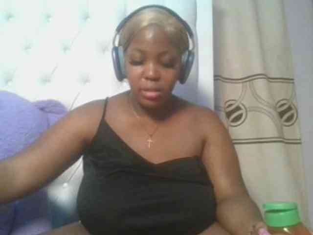 CuteTinkerbella webcam