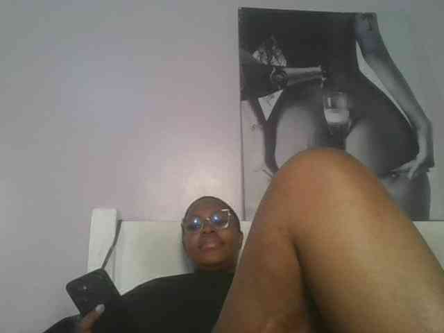 CuteTinkerbella webcam