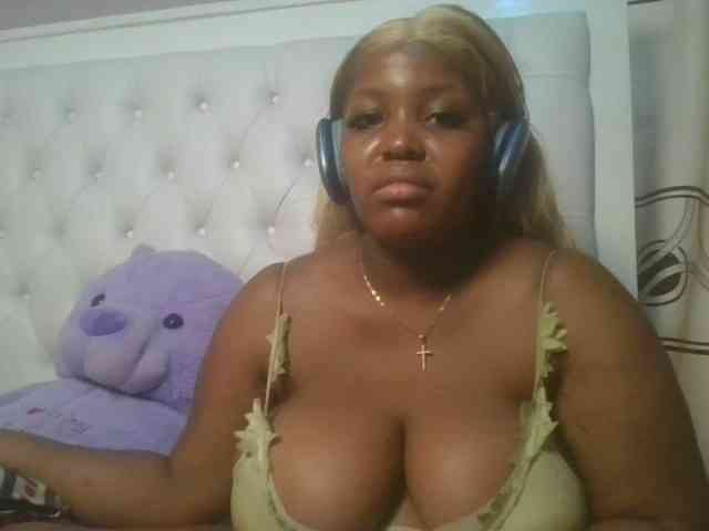 CuteTinkerbella webcam