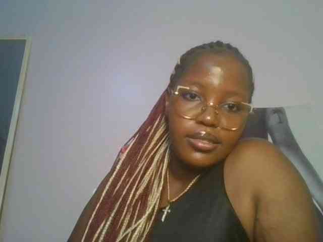 CuteTinkerbella webcam