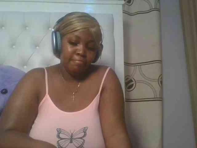 CuteTinkerbella webcam