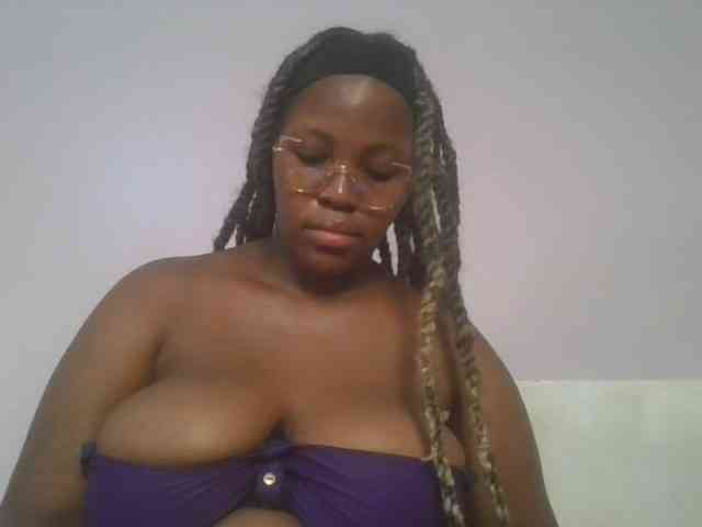 CuteTinkerbella webcam