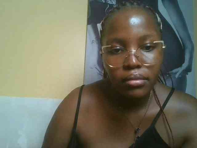 CuteTinkerbella webcam