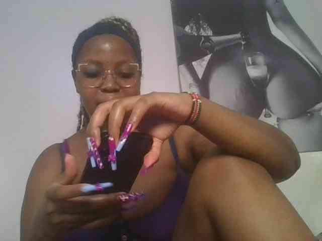 CuteTinkerbella webcam