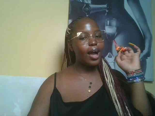 CuteTinkerbella webcam