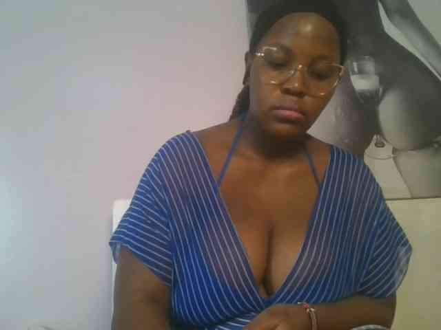 CuteTinkerbella webcam