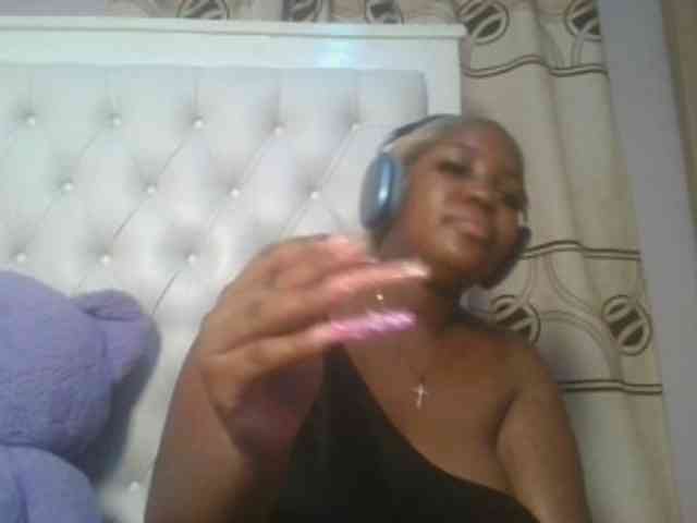 CuteTinkerbella webcam