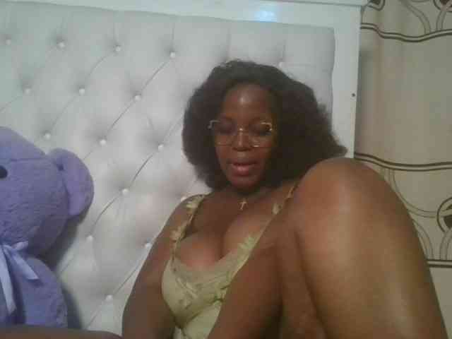 CuteTinkerbella webcam