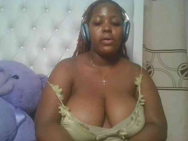 CuteTinkerbella webcam