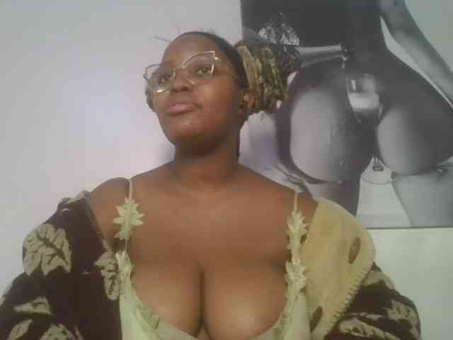 CuteTinkerbella webcam