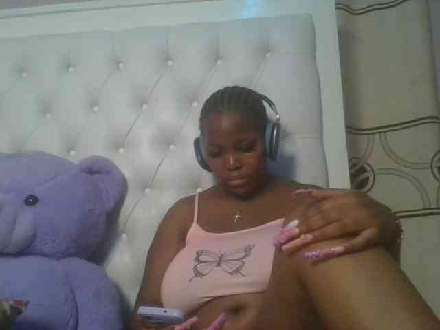 CuteTinkerbella webcam