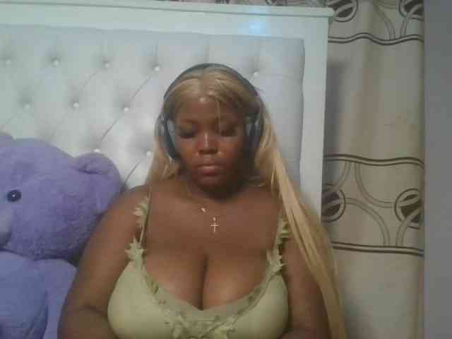 CuteTinkerbella webcam