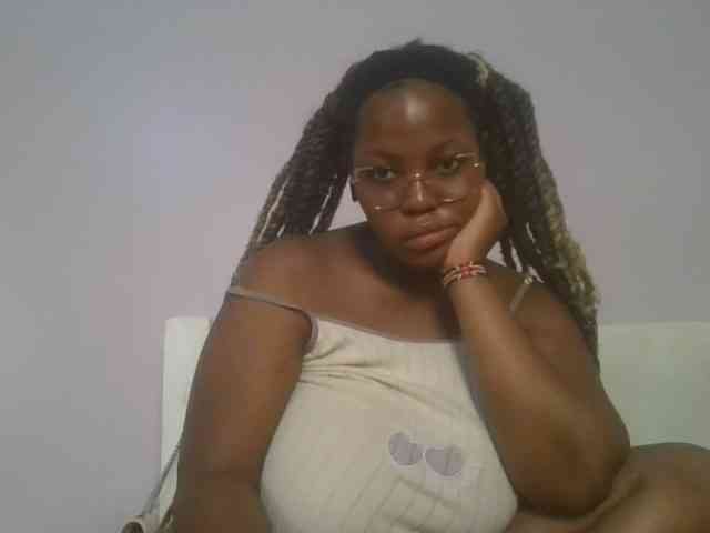 CuteTinkerbella webcam