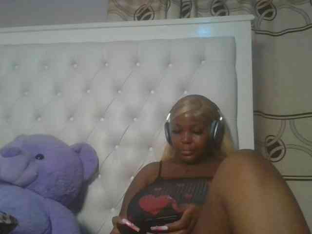 CuteTinkerbella webcam